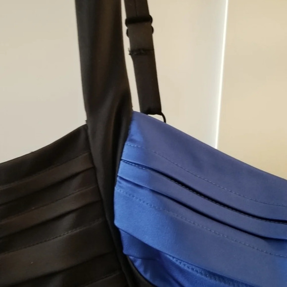 NWT BCBG Navy Blue Colorblock Dress NEW - Picture 3 of 7